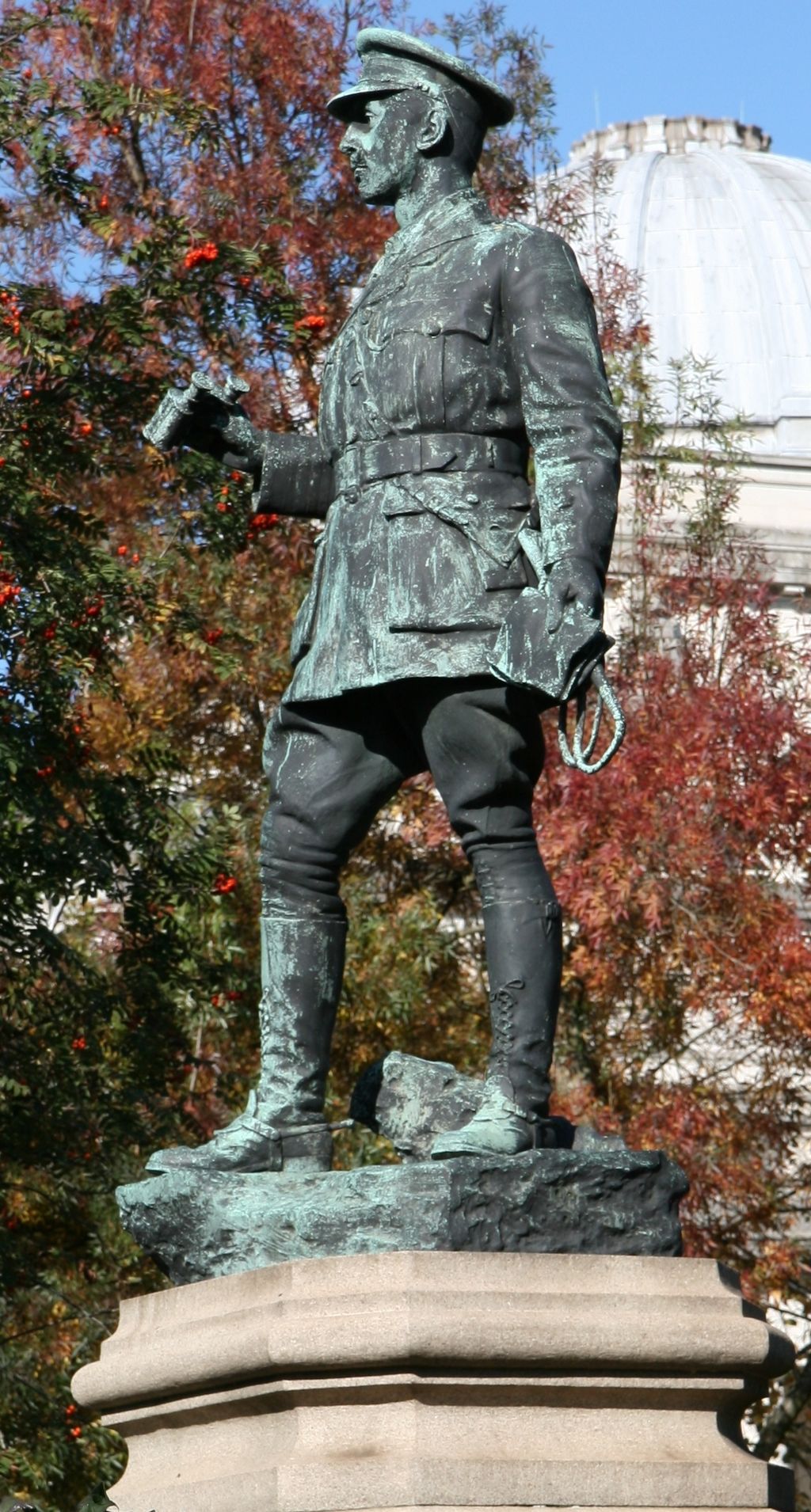 Lord Ninian Crichton-Stuart at Gorsedd Gardens, Cardiff ((c) Darren Wyn Rees at Aberdare Blog, via Wikimedia Commons)