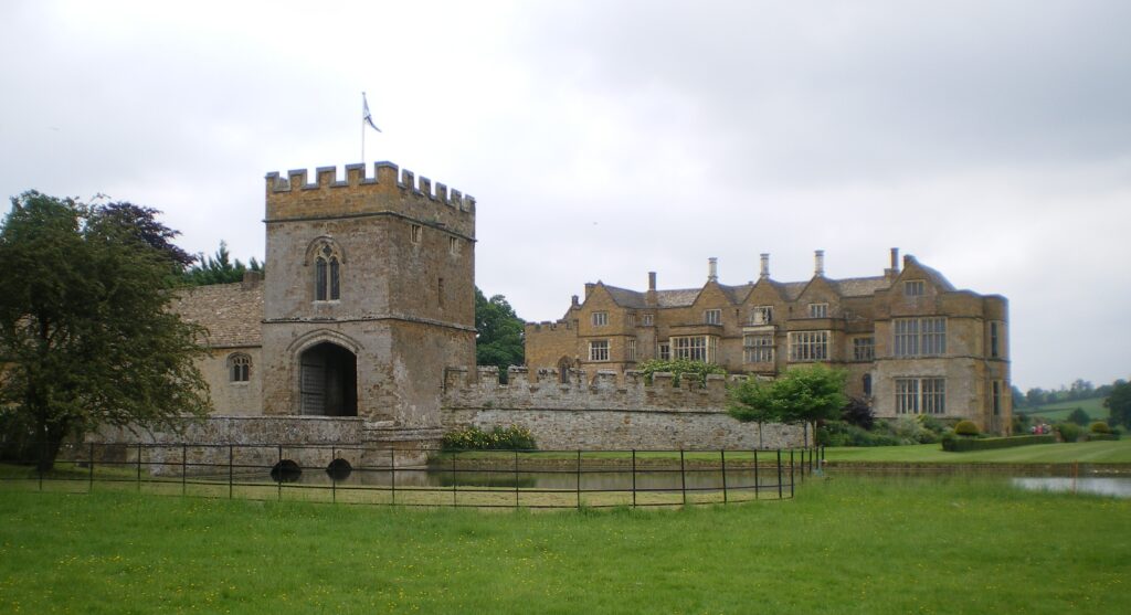 ‘Cakes, Cheese and Zeal’: Puritan Banbury, the Fiennes family and civil war radicalism