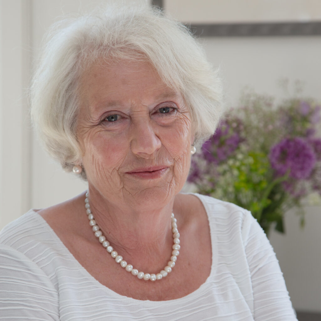 Collaborative Doctoral Award with Keele University and the University of Manchester: ‘A manly place? The experiences of female MPs at Westminster, 1970-2010’