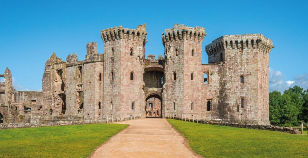 How not to fight a battle: William Herbert, earl of Pembroke, and the battle of Edgcote 24 July 1469